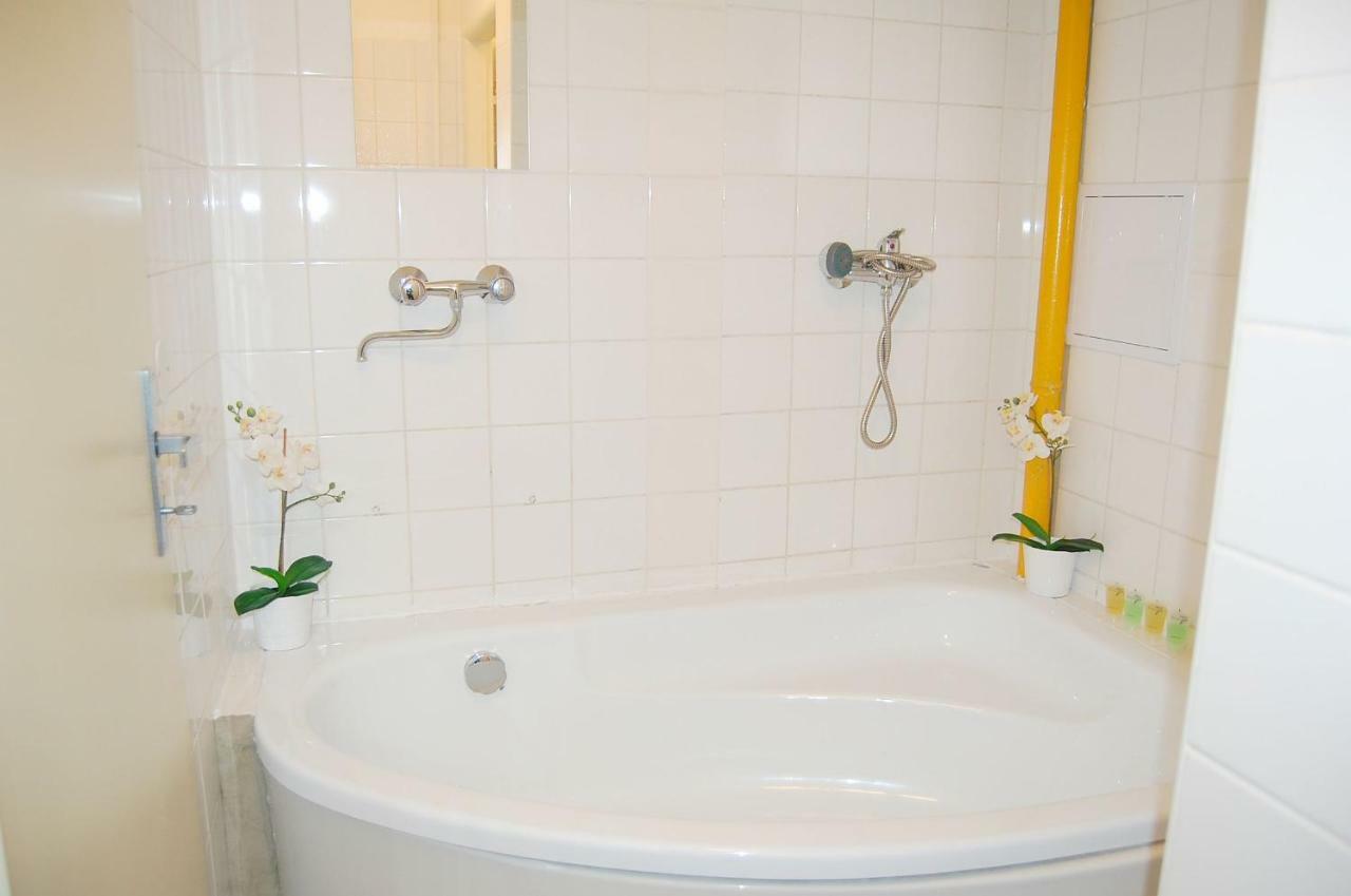 Affinity Hotel Prague 2 ภายนอก รูปภาพ
